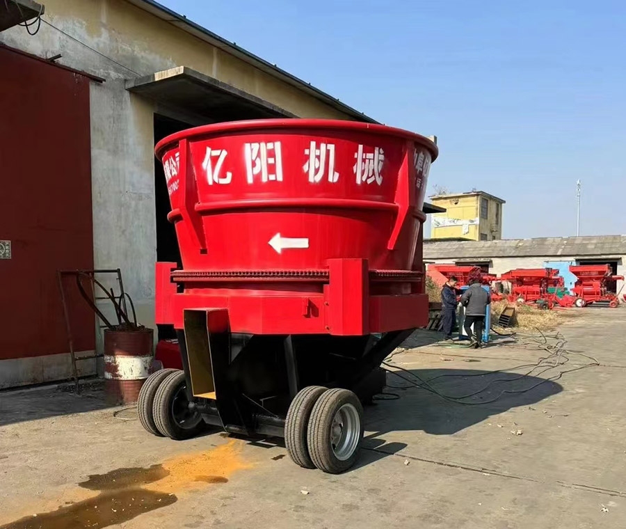草捆粉碎机