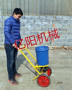 手推式撒肥机
