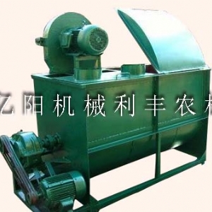 卧式粉碎混料机